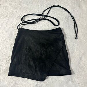 Free People - size 10 - black suede wrap style mini skirt - NWOT